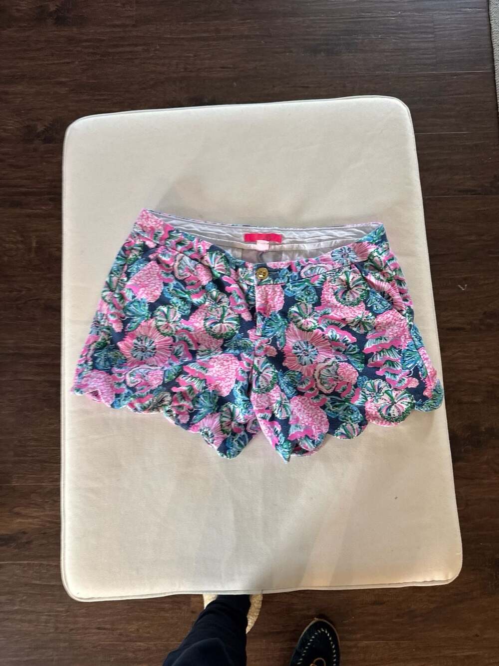 Lilly Pulitzer Buttercup Knit Scalloped Shorts in Shroom With A View